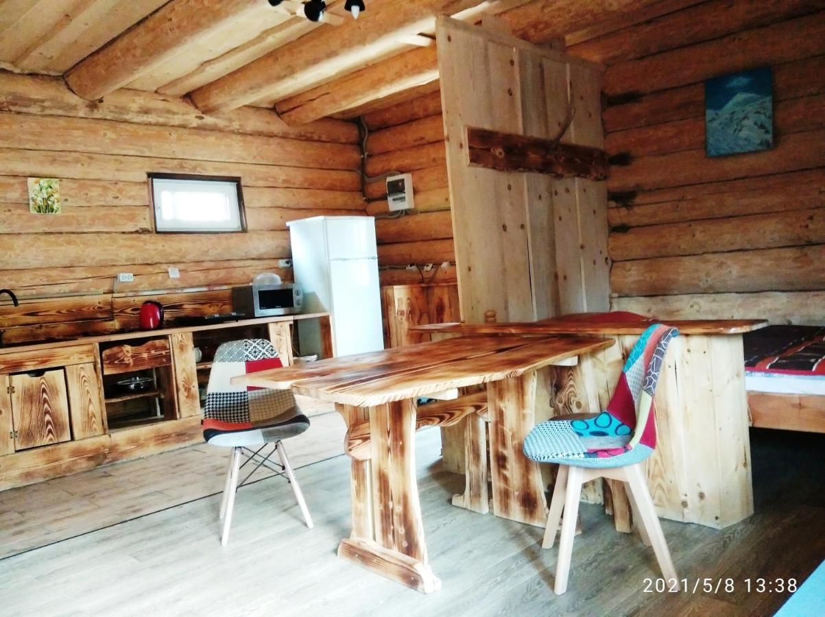 Bungalow In Mauntains With Chan Near The Forest Slavske Exterior photo