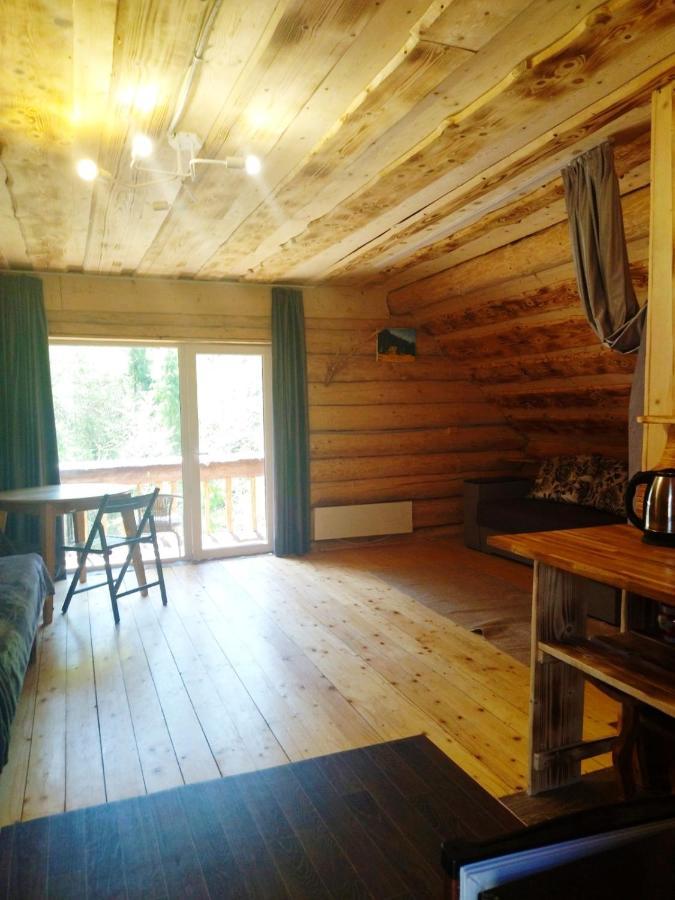 Bungalow In Mauntains With Chan Near The Forest Slavske Exterior photo